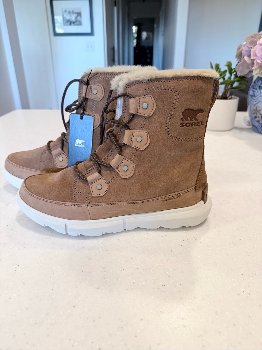 NWT Sorel Women's Explorer II Joan waterproof boot